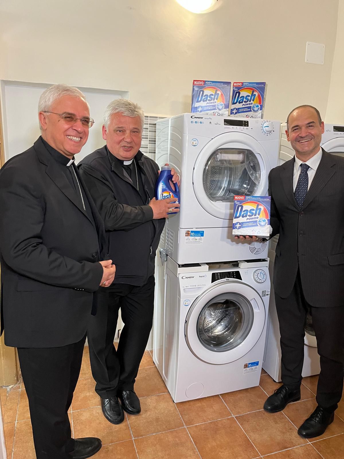 PROCTER & GAMBLE E HAIER EUROPE CON L’ELEMOSINERIA APOSTOLICA E LA COMUNITÀ DI SANT’EGIDIO DONANO AI POVERI DI CATANIA LA “LAVANDERIA DI PAPA FRANCESCO”